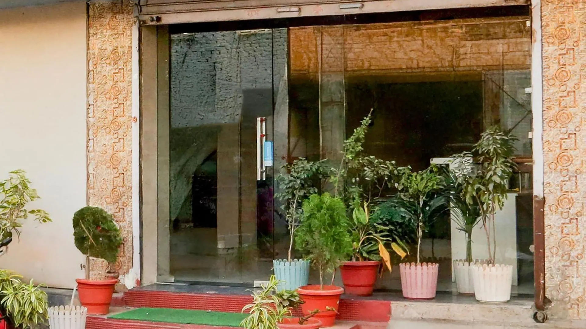 **** Hotel Super Townhouse Fateh Sagar Formerly Vatika Inn Udajpur Indie