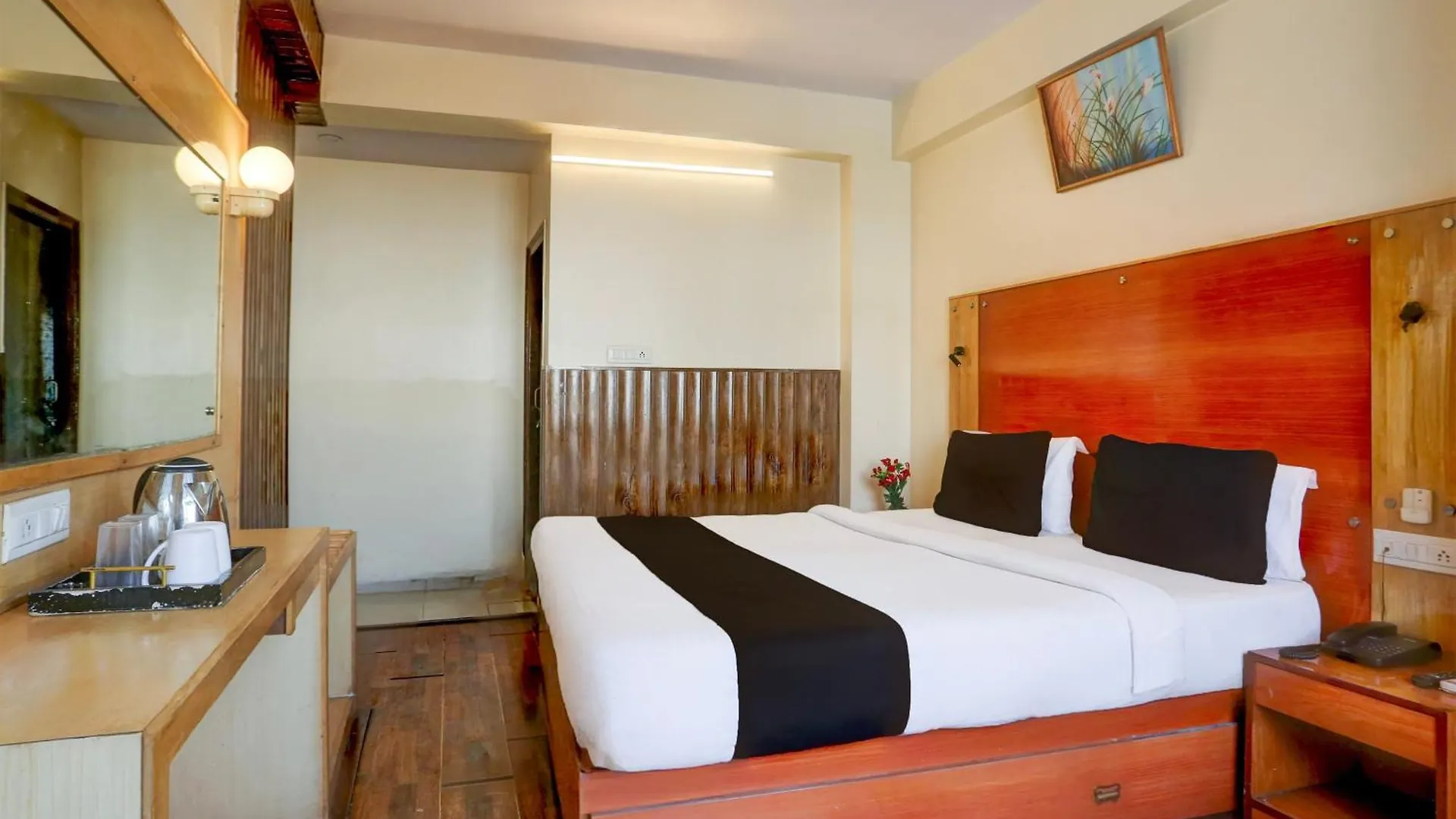 Super Townhouse Fateh Sagar Formerly Vatika Inn Udaipur Inde